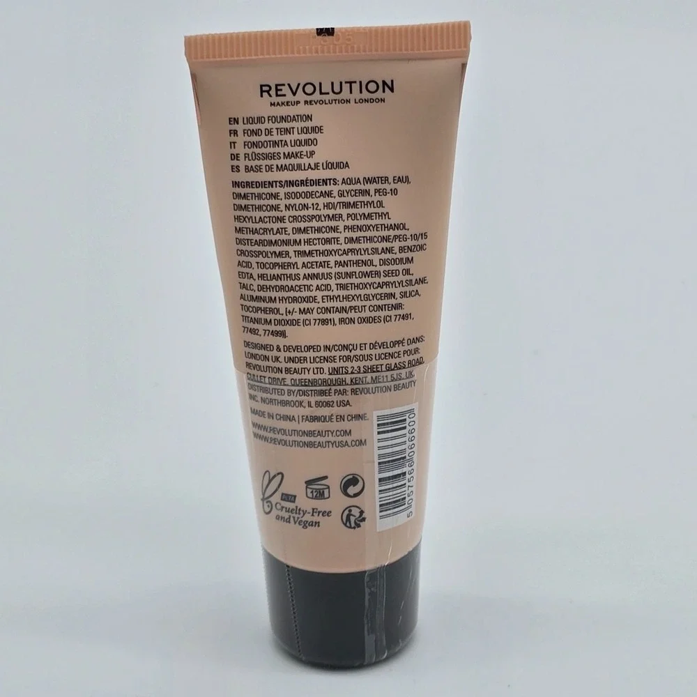 F4 Makeup Revolution Matte Base Foundation F4 Pore Blurring Full Coverage